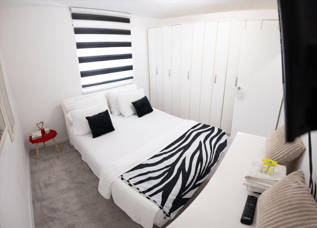 Grandeur Home Apartment Mostar - Free Parking Esterno foto