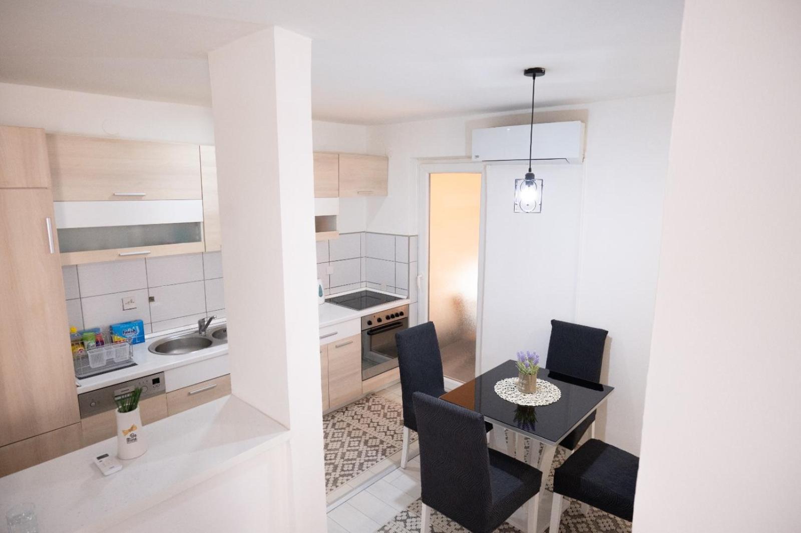Grandeur Home Apartment Mostar - Free Parking Esterno foto